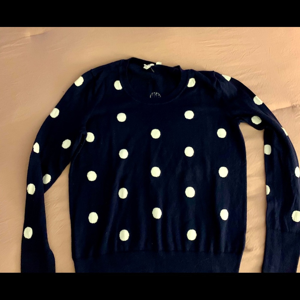 Gap sweater